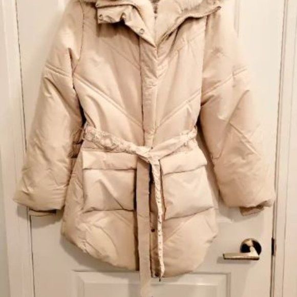 Beautiful winter jacket - Picture 2 of 7